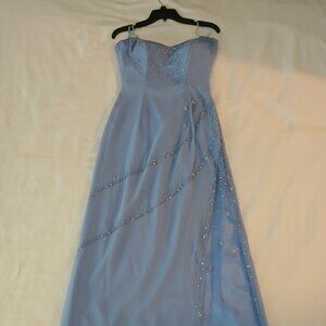 Showtime collection sz 6 periwinkle evening dress